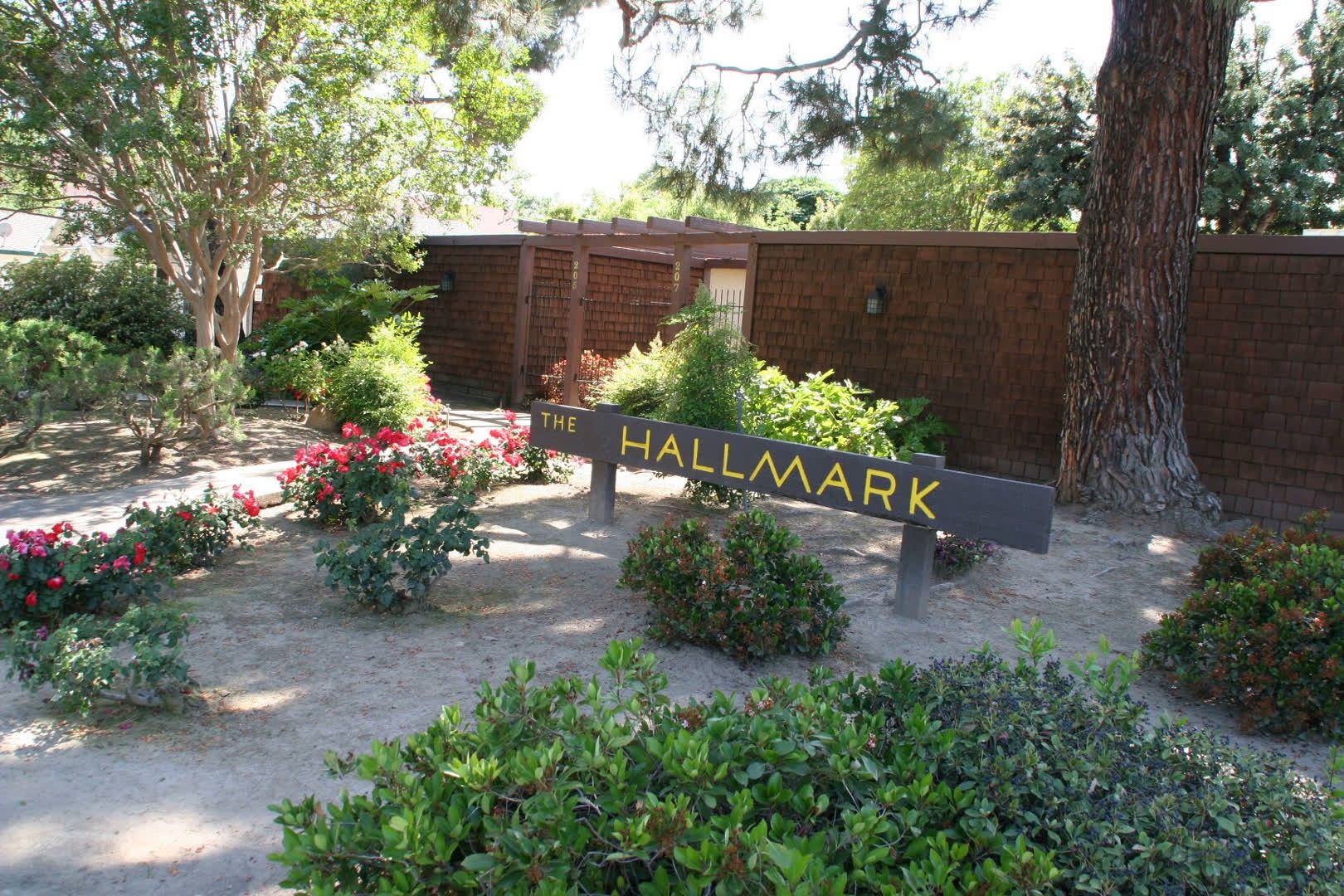 Visalia Apartment: 205-207 N Hall St