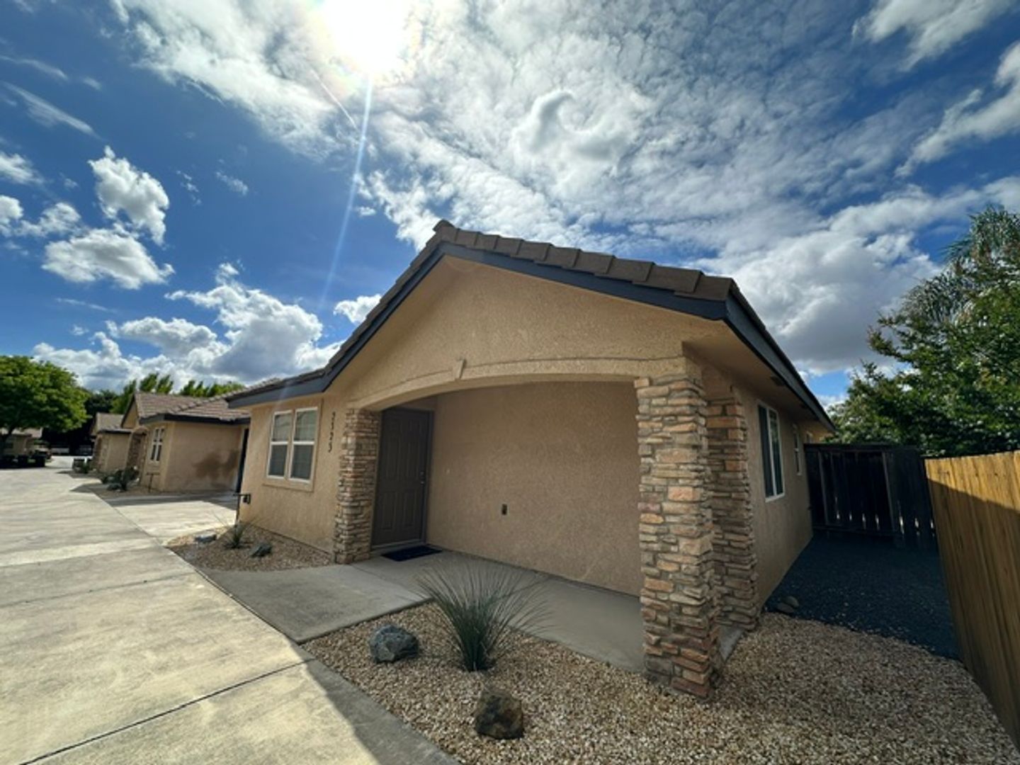 Visalia Apartment: 2321-2331 N Vickie Ct.