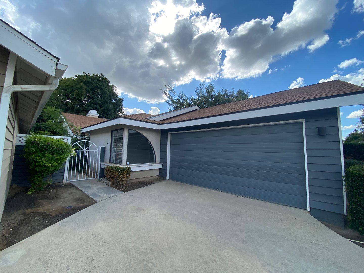 Visalia House: 1341 E Vassar Dr