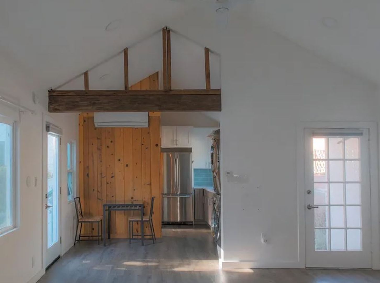 Los Angeles Apartment: 1246-1248 El Centro Ave