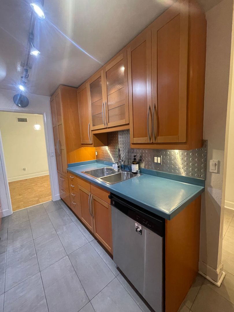 1940 Highland Ave 9 of 12