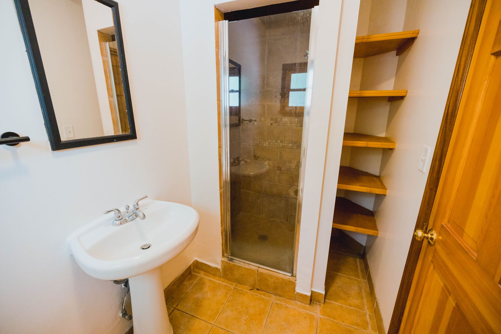 Pasadena House: 1115 N Garfield Ave