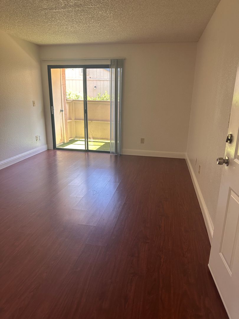 SACRAMENTO Apartment: 3859 ANNADALE LANE