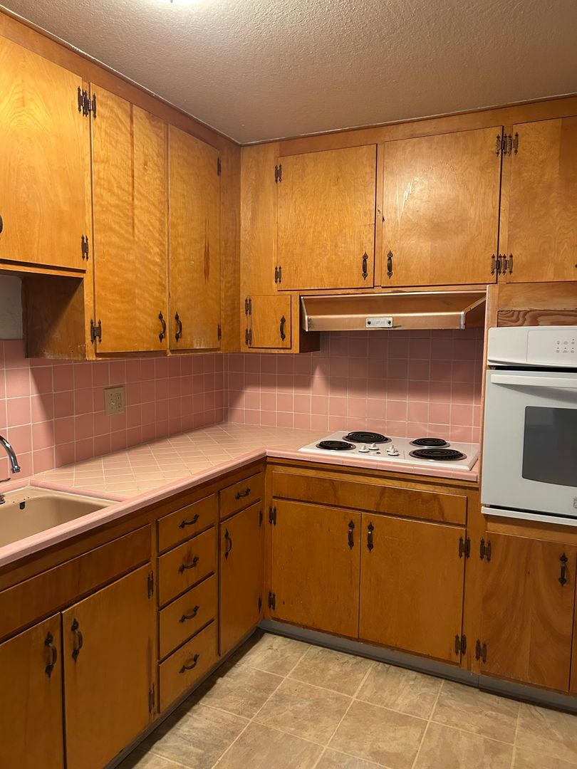 SACRAMENTO Apartment: 4505 RIVERSIDE BLVD