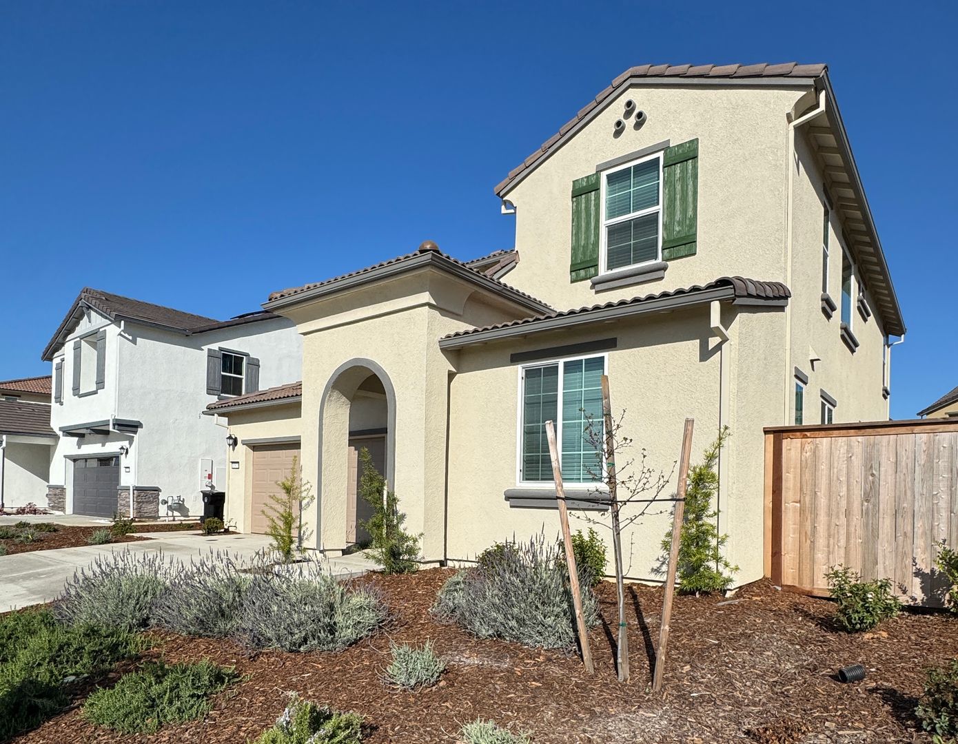 RANCHO CORDOVA House: 11925 COBBLE BROOK DR
