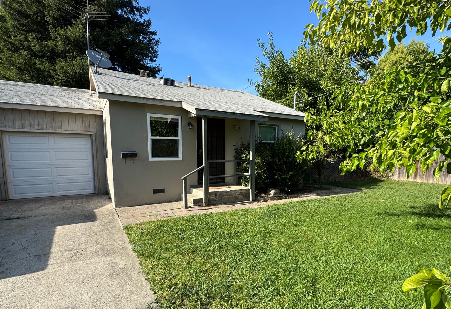 West Sacramento Apartment: 461 Walnut Street