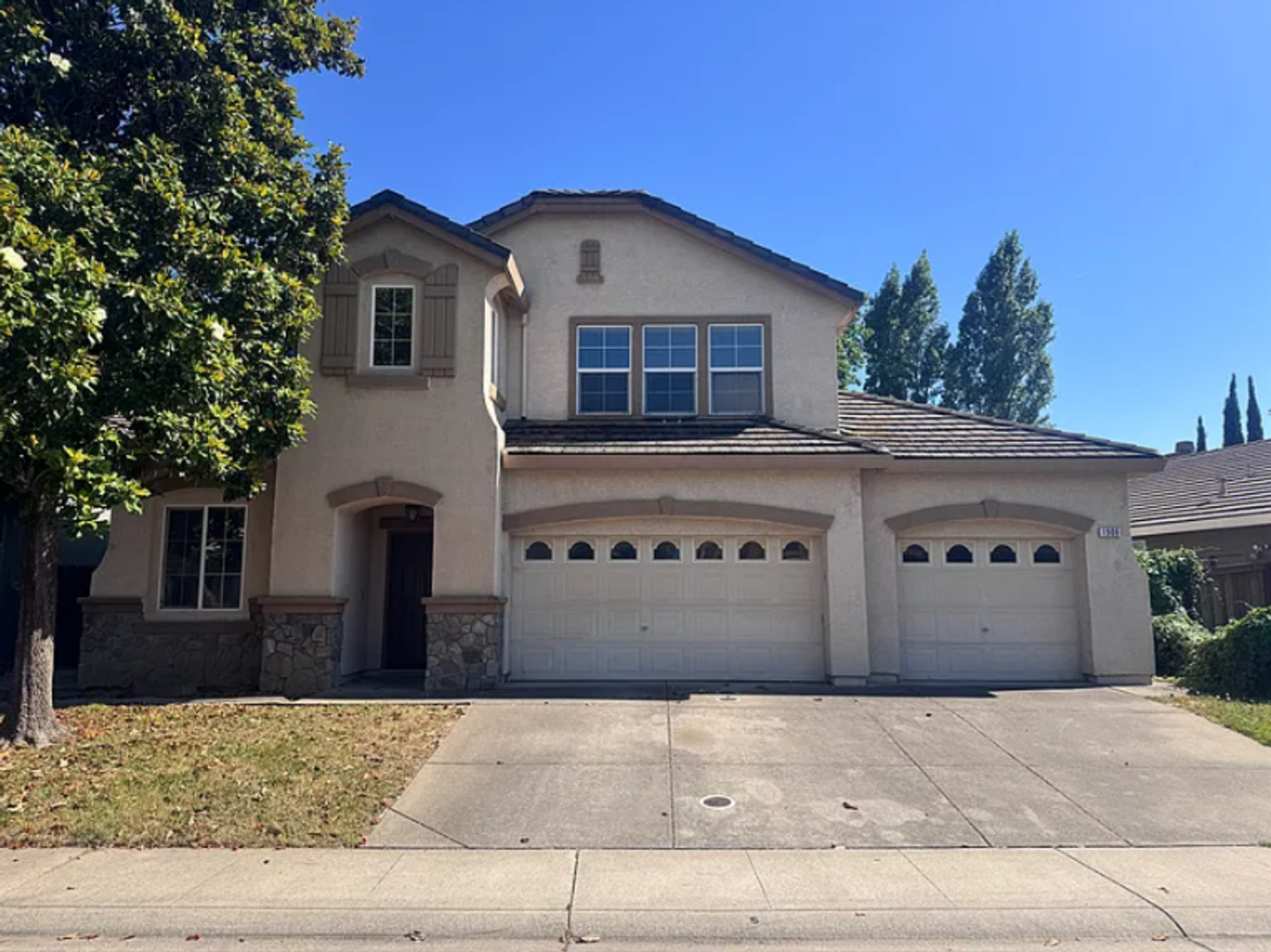 ROSEVILLE House: 1908 TERRACINA CIRCLE