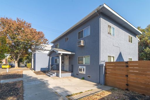 REMODELED DOWNSTAIRS 1 BEDROOM — MOVE-IN READY! – photo 1