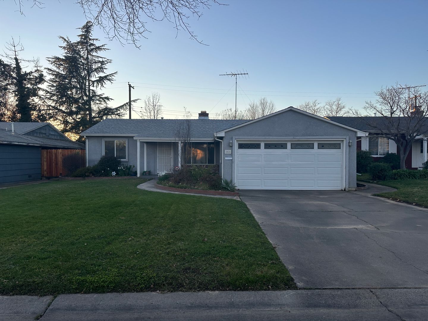 Sacramento House: 2025 Neptune Way