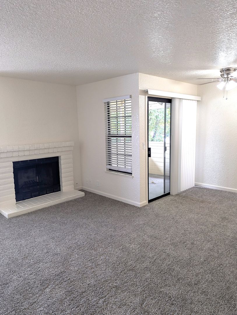 CITRUS HEIGHTS Apartment: 7400 WILLOWCREEK #1-20