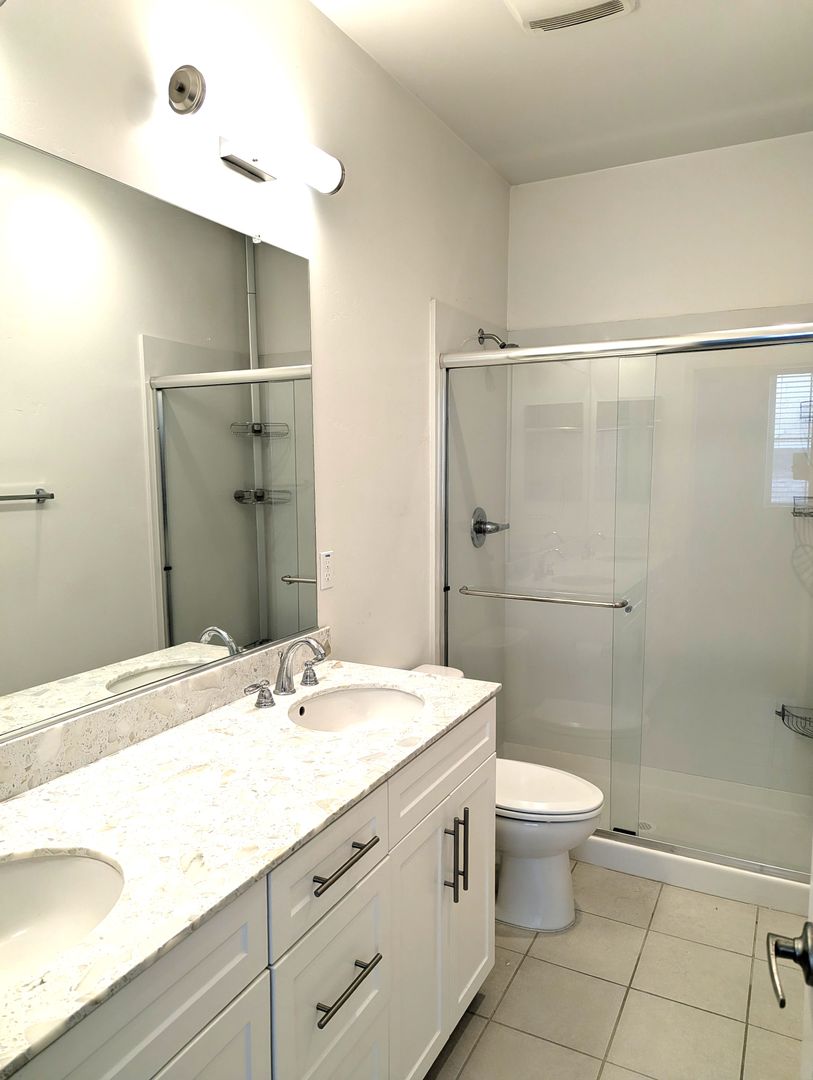 Sacramento House: 2661 Cleat Lane