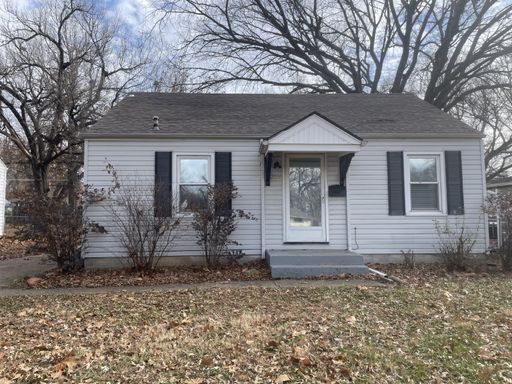 Nice 2 bedrooms and 1 bath with garage! – photo 1