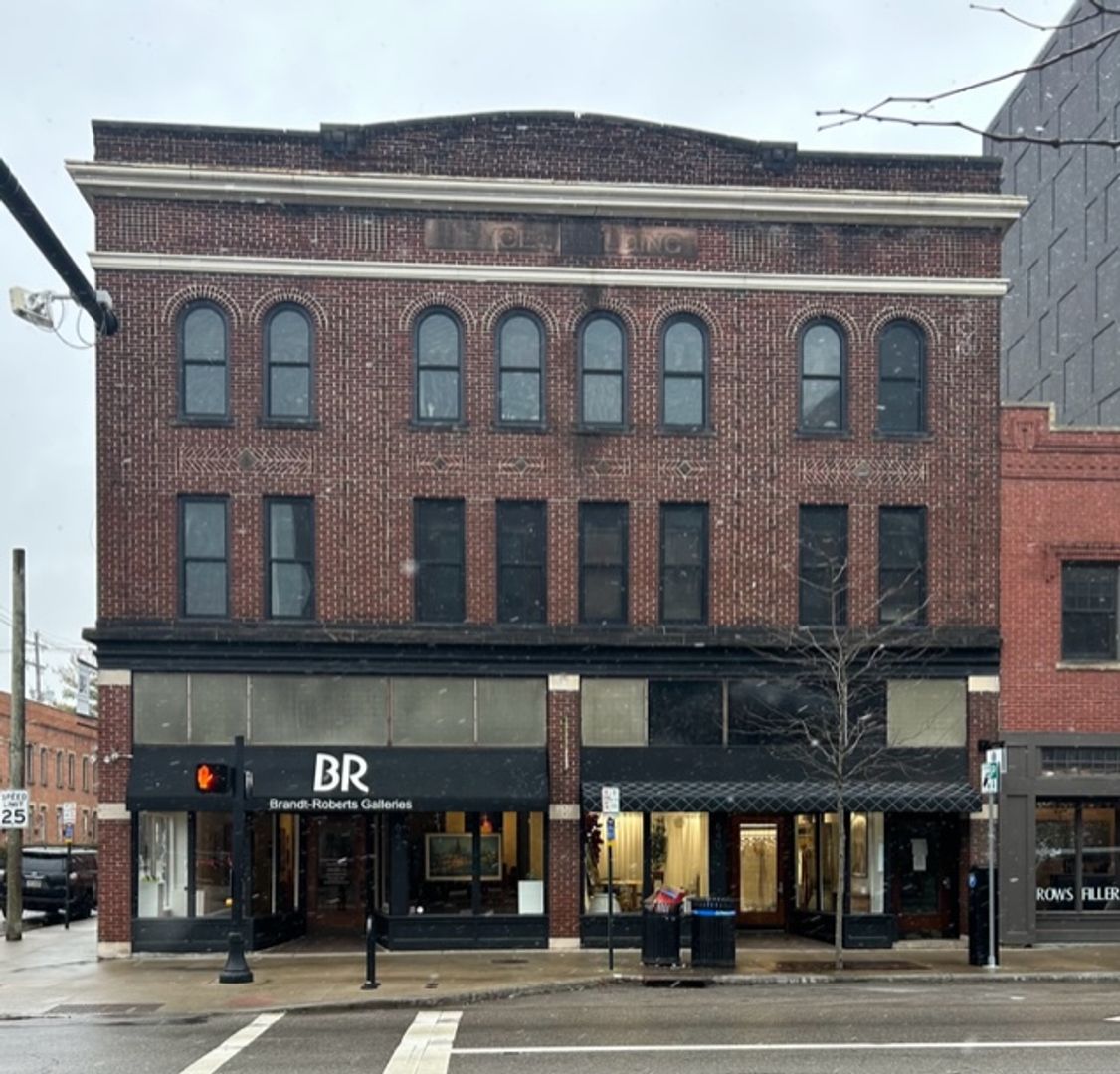 Columbus Apartment: 638 N. High St.