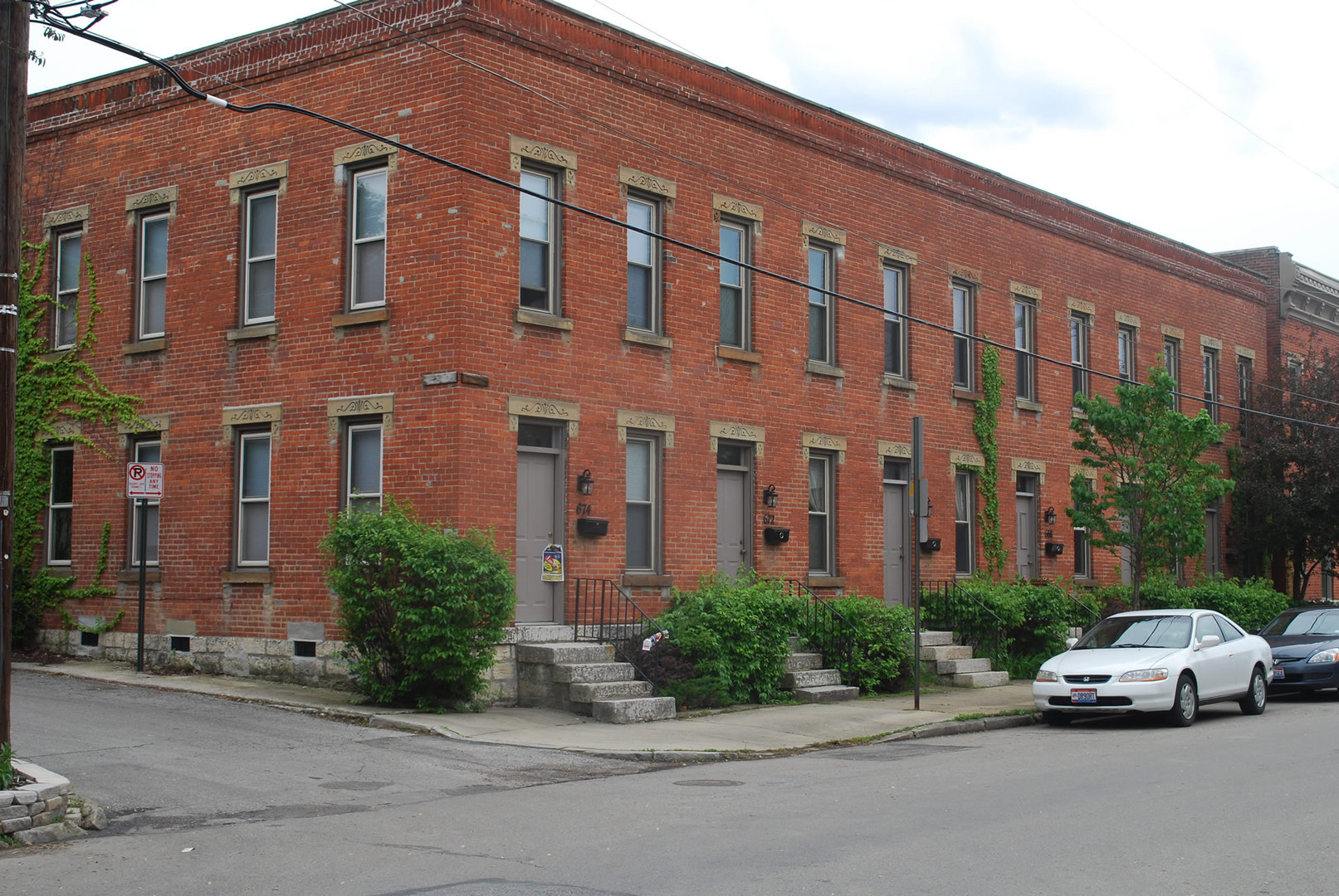 Columbus Apartment: 664 Kerr St.