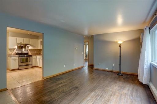 2 BR/1 BA Affordable and Great Location – photo 1