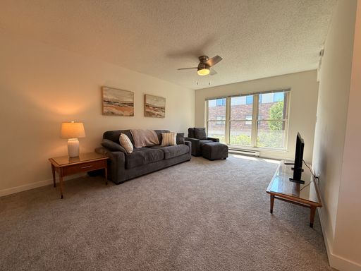 Fully updated and furnished 2 bed, 1 bath midterm rental – photo 1