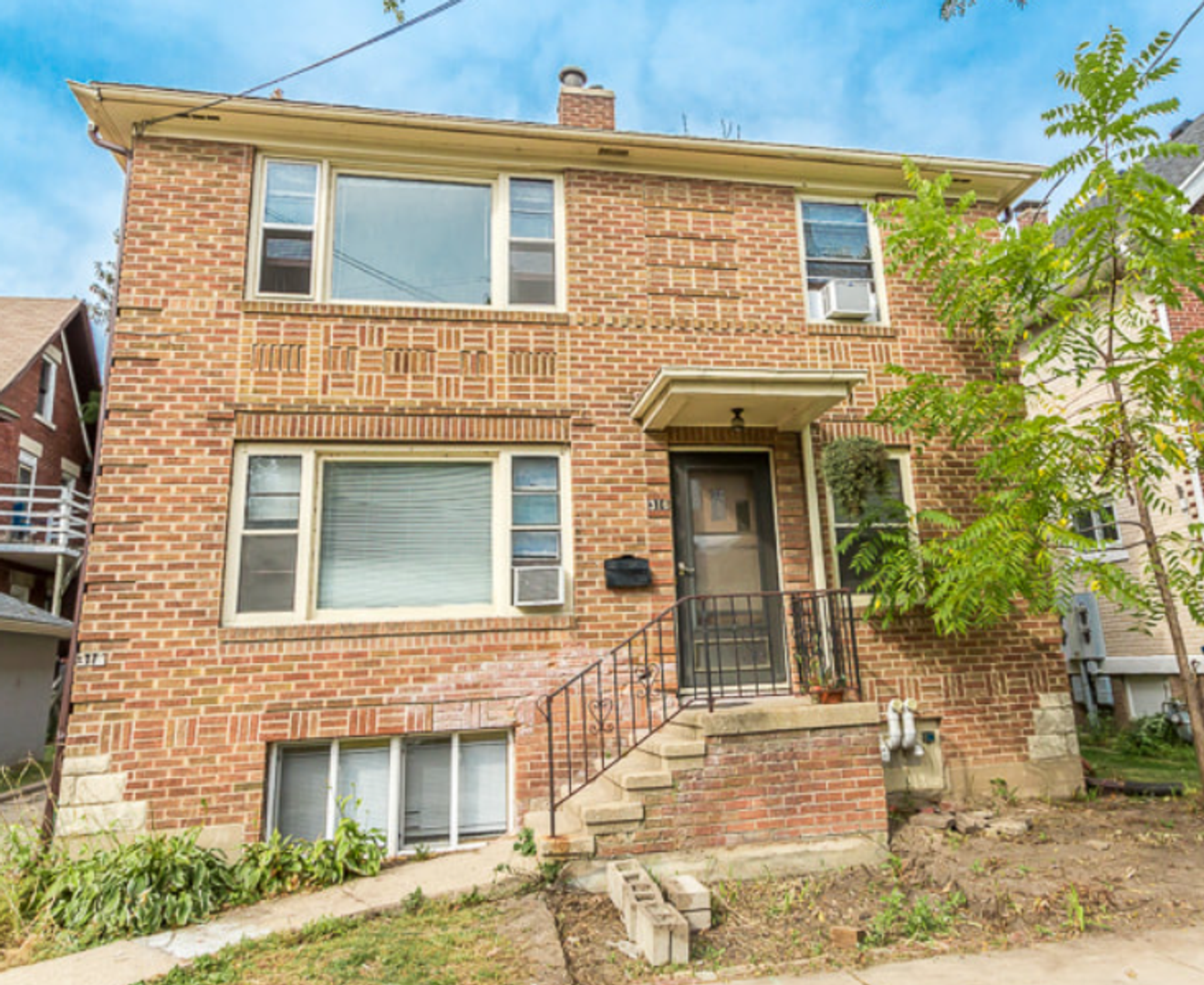 Madison Apartment: 316-318 S Brooks Street