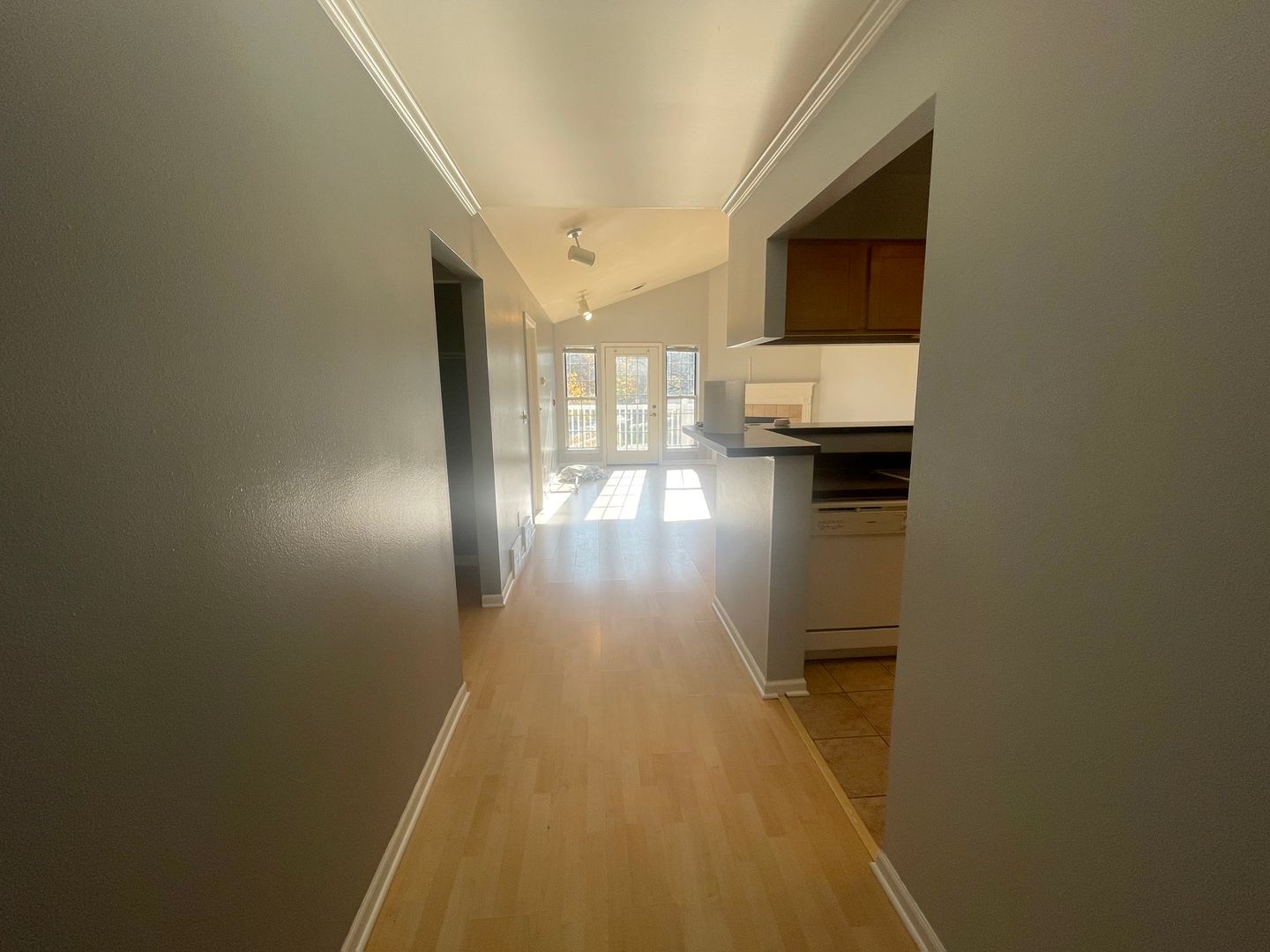 Madison Apartment: 922 Harbor House Drive, #1, 906 Kottke Drive, #5