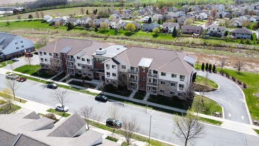 Studio Apartment Available in Prime Location on Madison's West Side! – photo 1