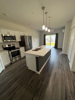 1 BD/1BA available at The Edge at Cottage Grove Commons!