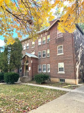 Monroe Mid Term Rentals, Madison's Top Short Term Stay, Close to Hospitals and University – photo 1