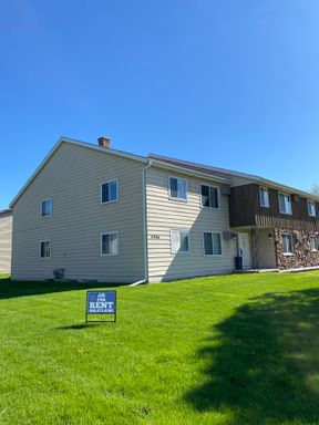 2BD/1BA apartment near McFarland Highschool
