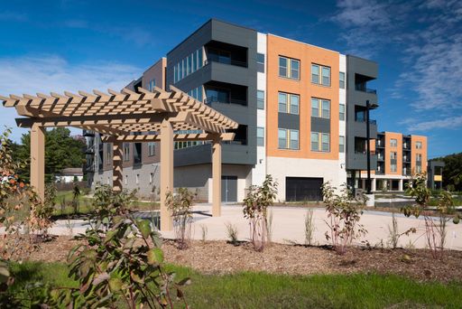 Spacious 3 Bed 2 Bathroom Apartment For Rent at Newly Built Harbor View Apartments! – photo 1