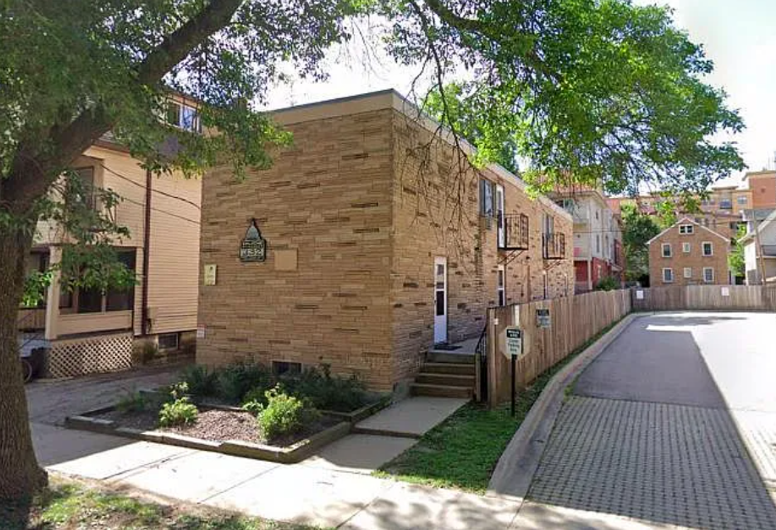 Madison Apartment: 332 West Wilson St
