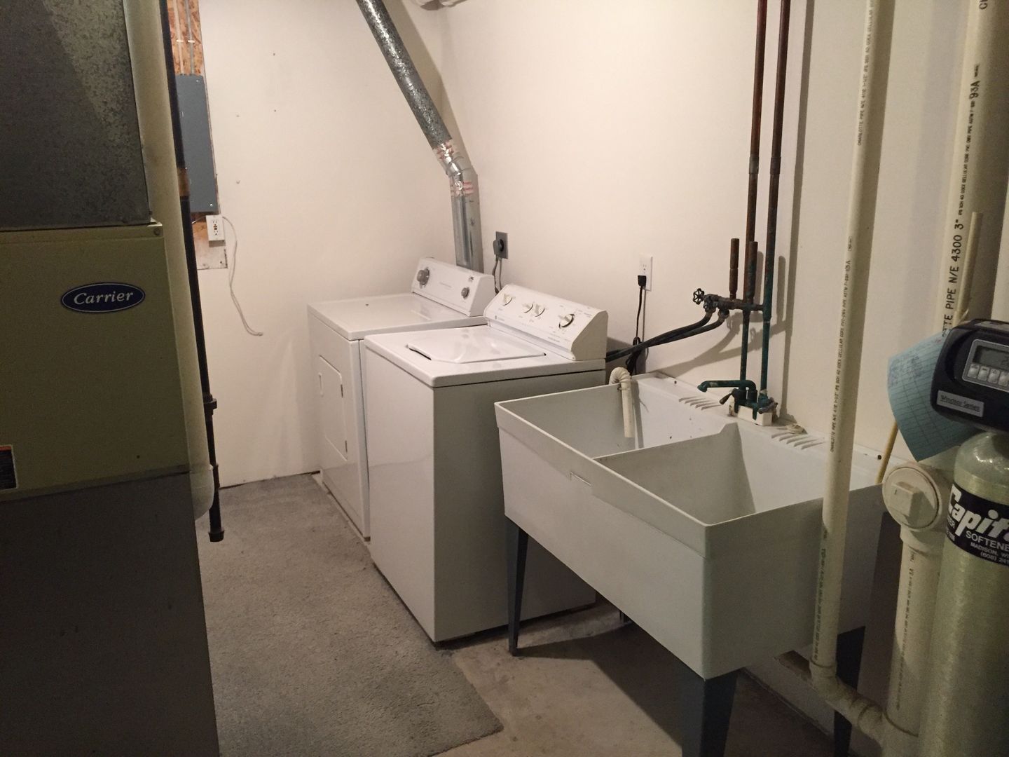 Madison Apartment: 6220-6322 McKee Rd