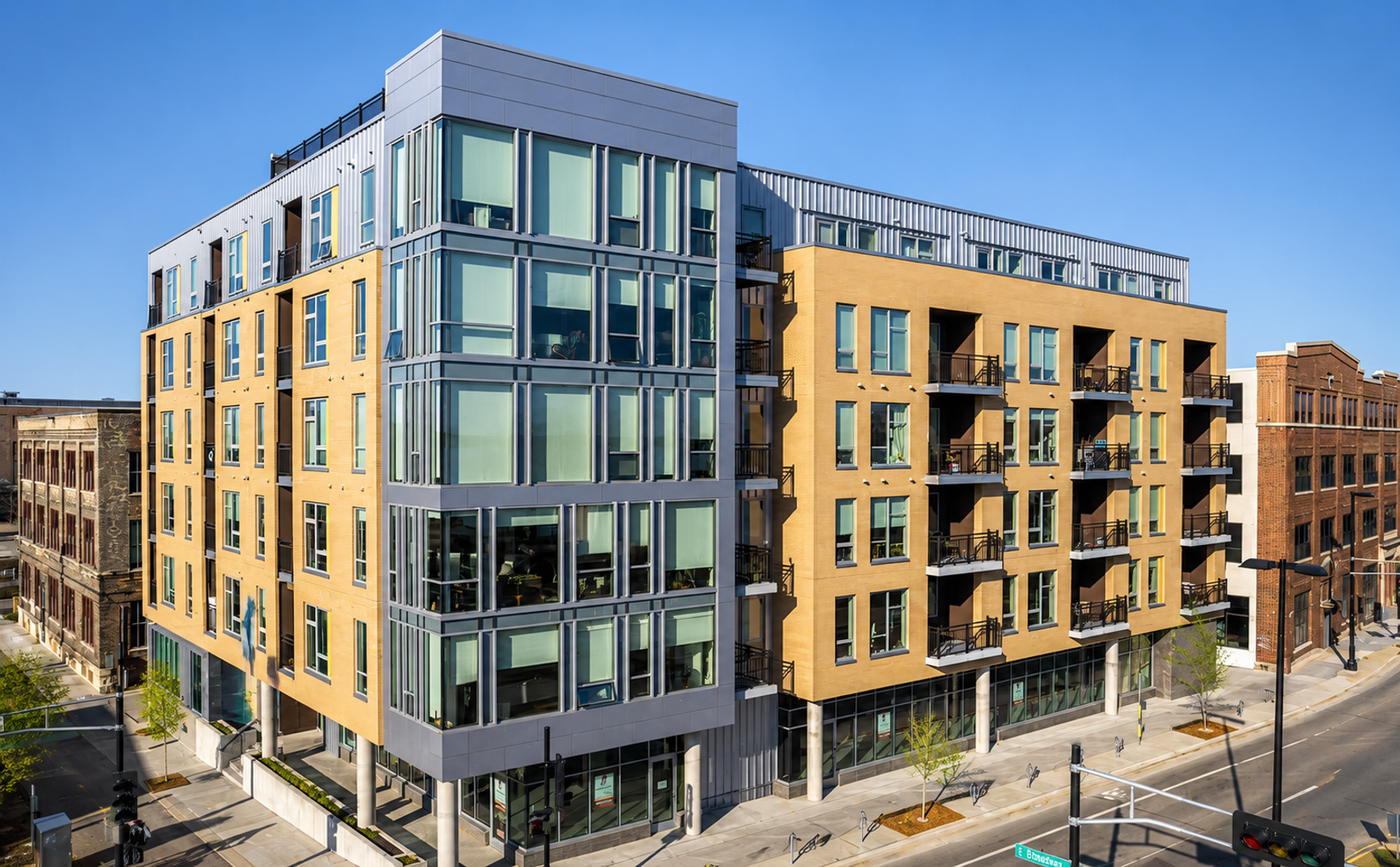 Madison Apartment: 309 S Blount st