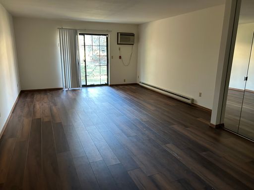 Conveniently Located 2BD/2BA Near Rimrock Rd – photo 1