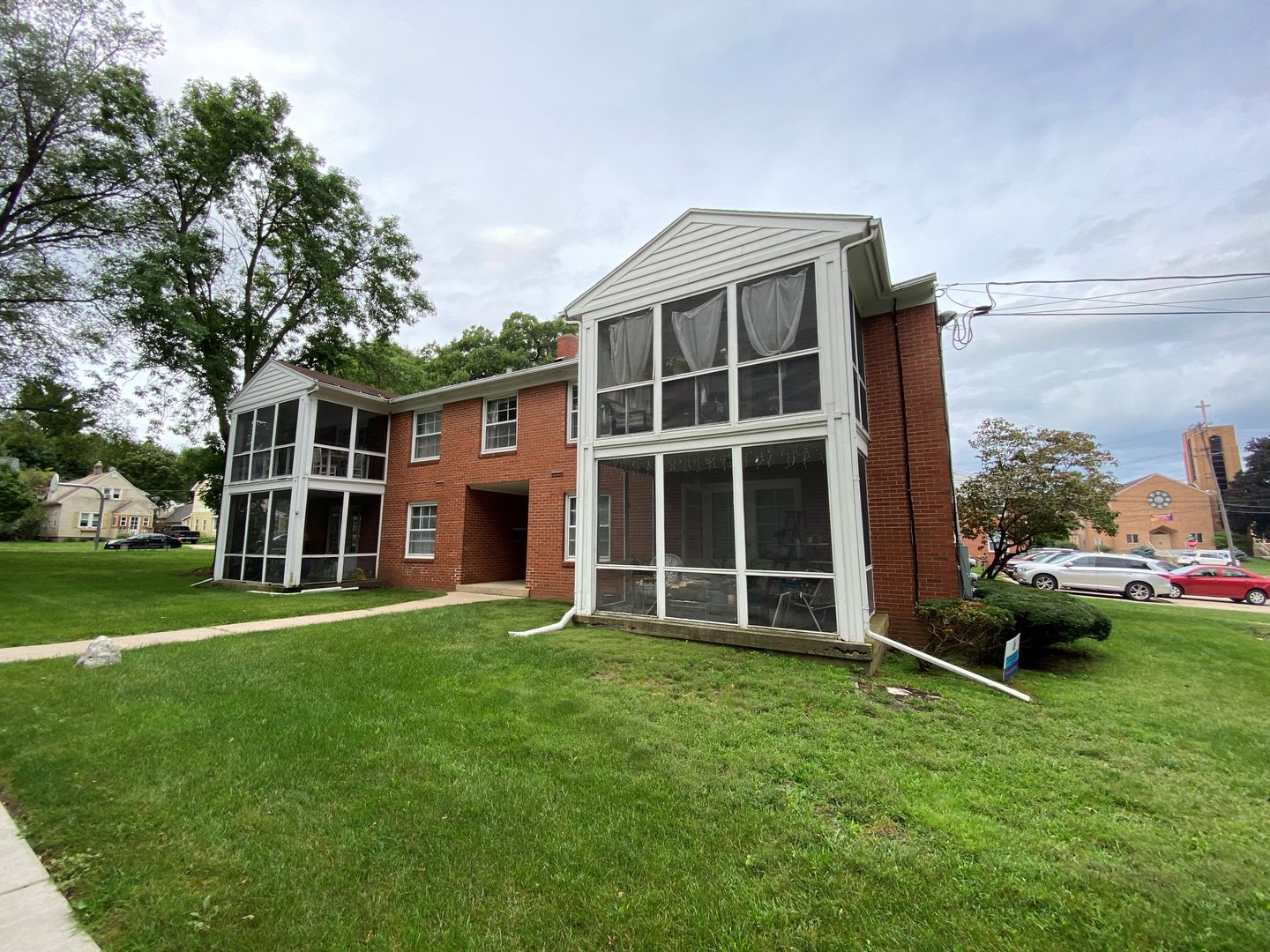Madison Apartment: 506-518 Shepard Terrace, 602 N. Franklin Avenue, 2737 Lynn Terrace