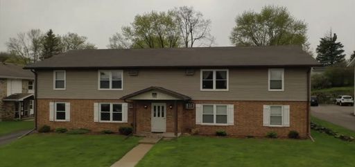 Comfortable 2BD/1BA apartment near McFarland Highschool