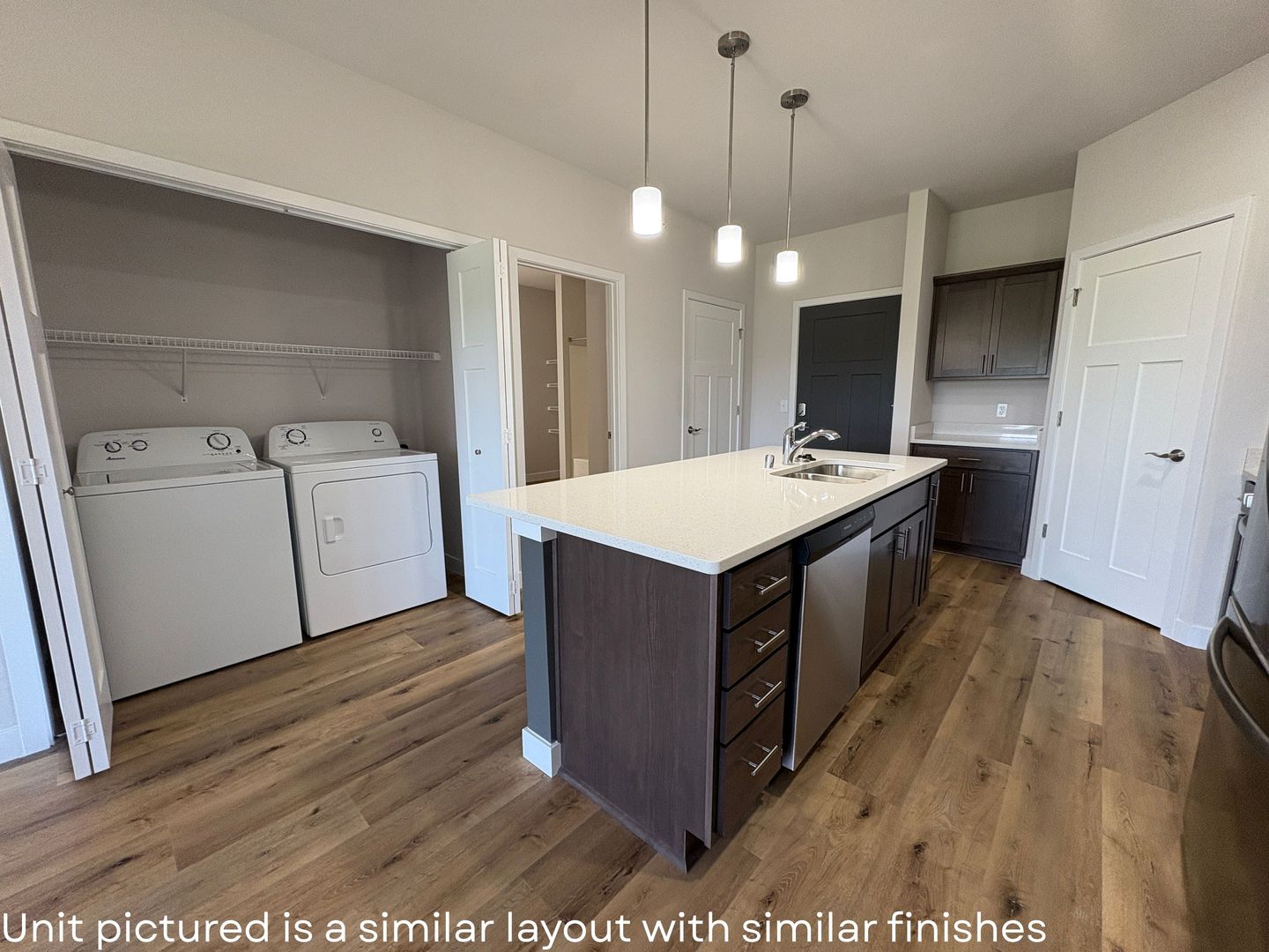 Fitchburg Apartment: 2987 Fitchrona Road