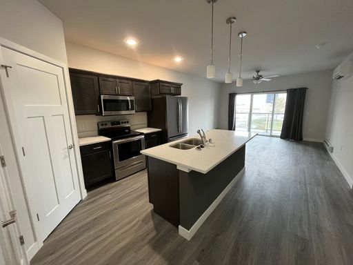1 BD/1BA available at The Edge at Cottage Grove Commons!