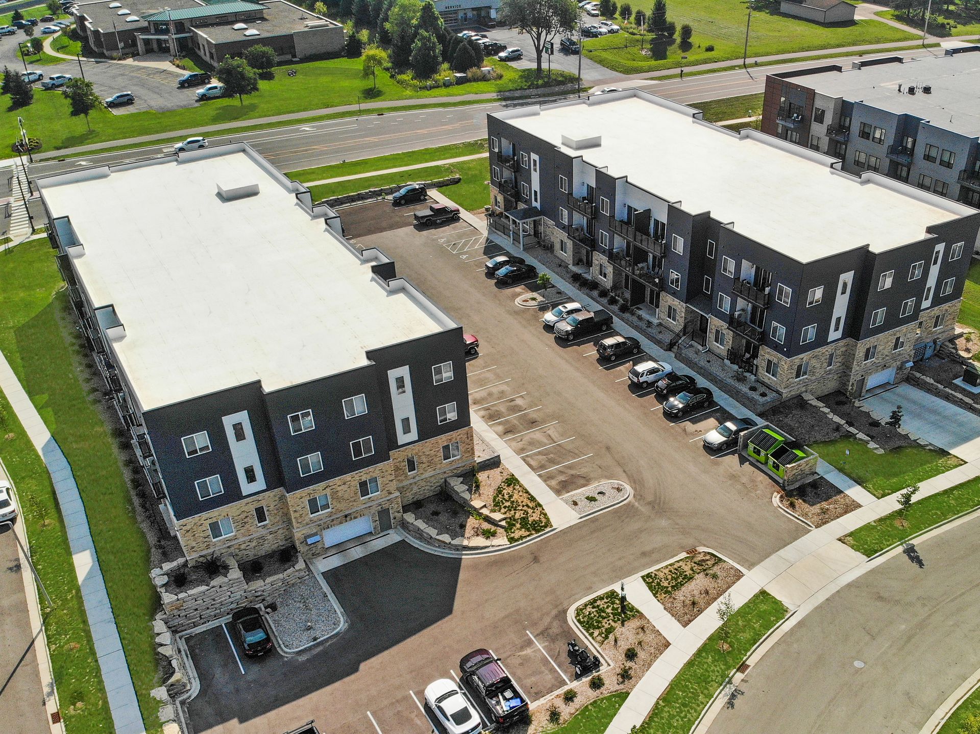 Cottage Grove Apartment: 1400 N Windsor Ave