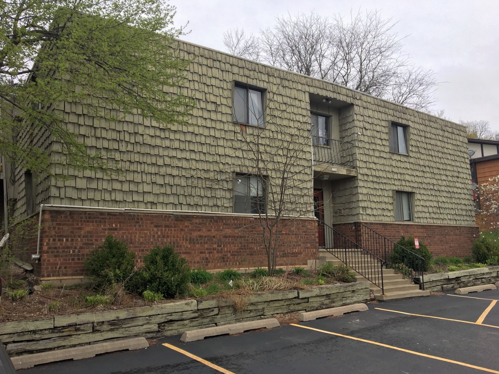 Cross Plains Apartment: 2709 Westview Ct.