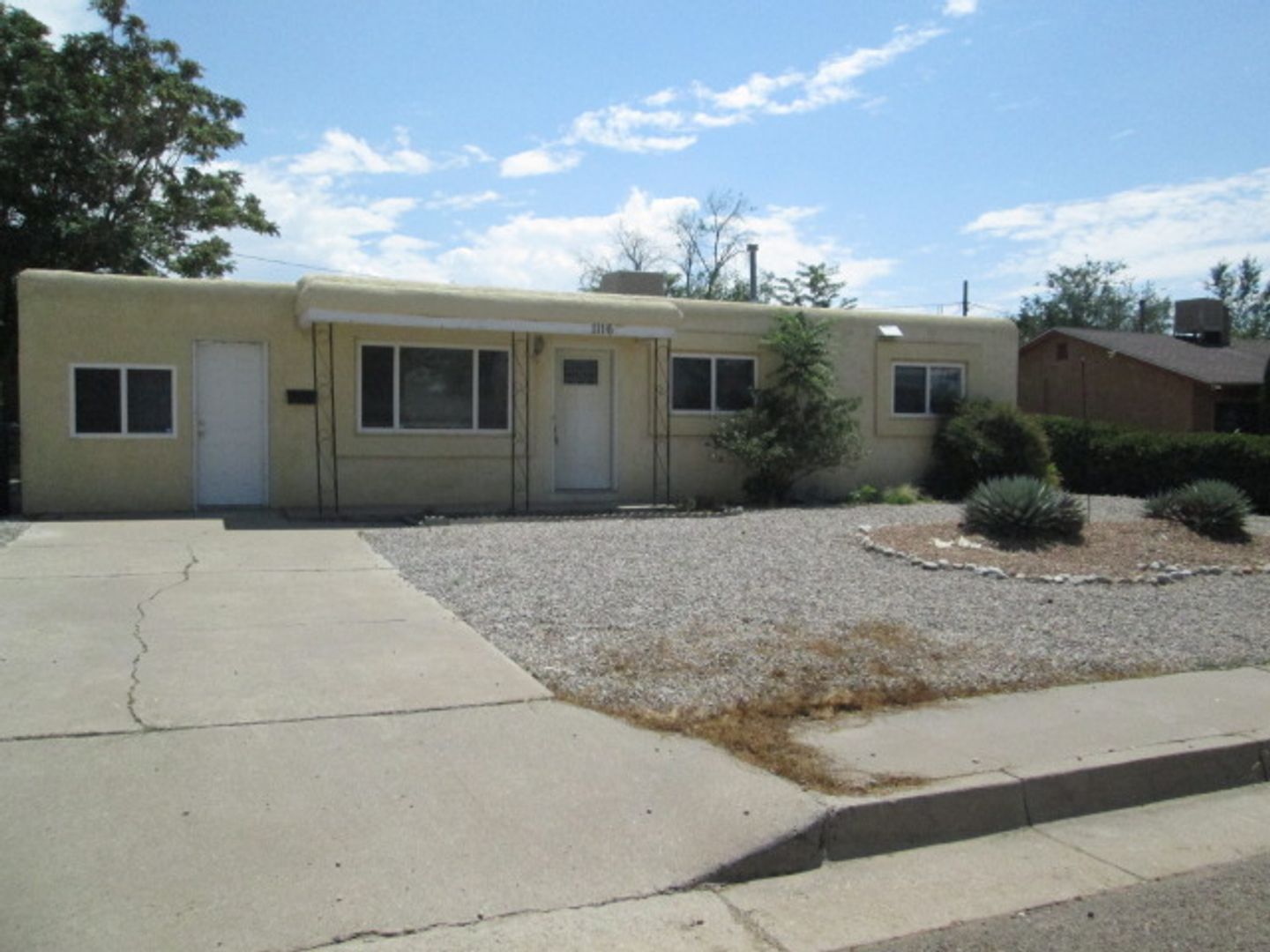 Albuquerque House: 1116 Altez St NE