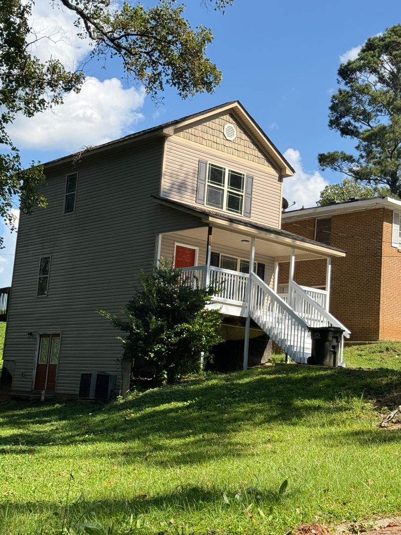 Covington House: 8189 Spillers Dr
