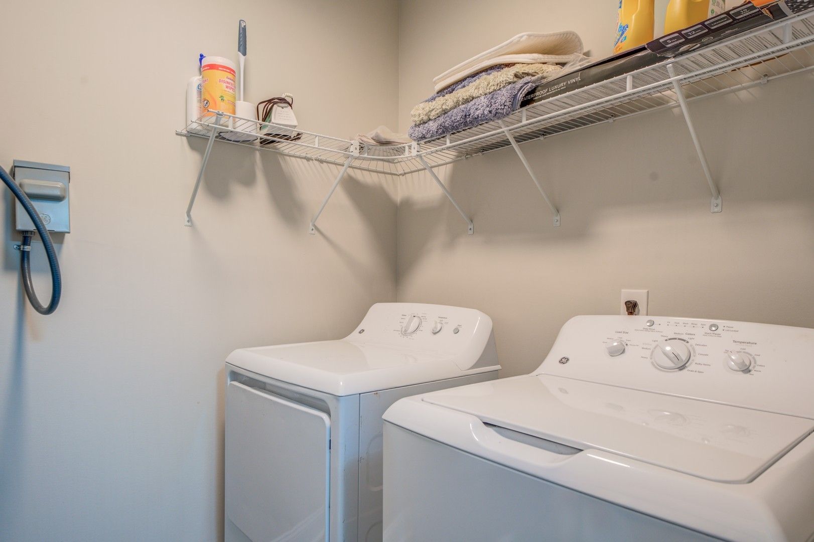 Laundry room at 2 Poplar