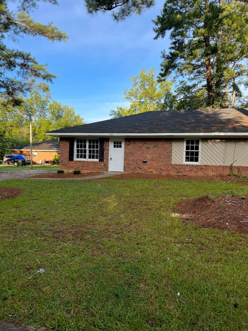 Covington Apartment: 8152/8156 Misty Lane