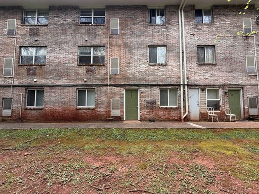 No rent until October 1st, 2026 plus $100 CASH bonus - Exp. 09/30/26 – photo 1