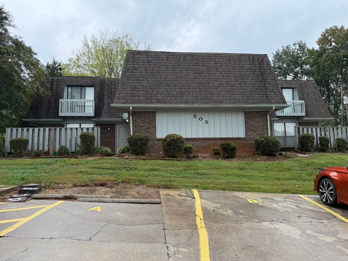 Knoxville Apartment: 505 Cross Creek Rd.