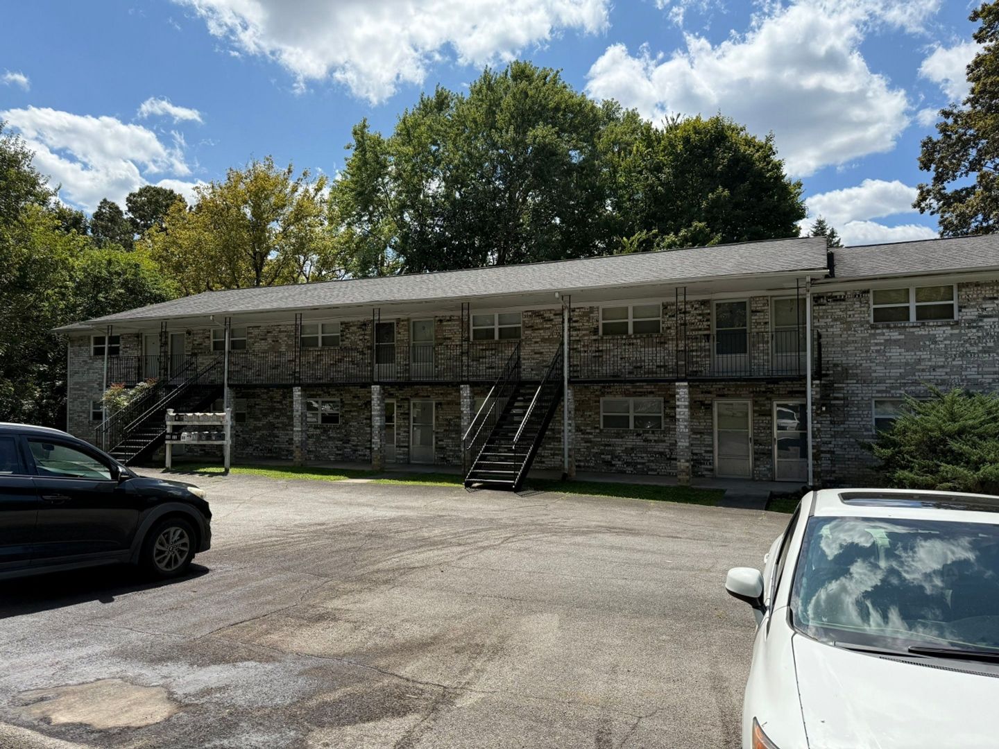 Knoxville Apartment: 3216 Garden Dr.