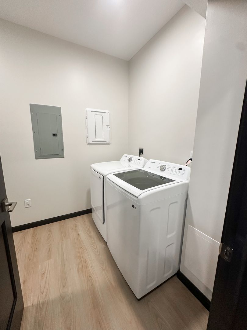 Laundry room at Fairway Place Apartments (5 of 5)