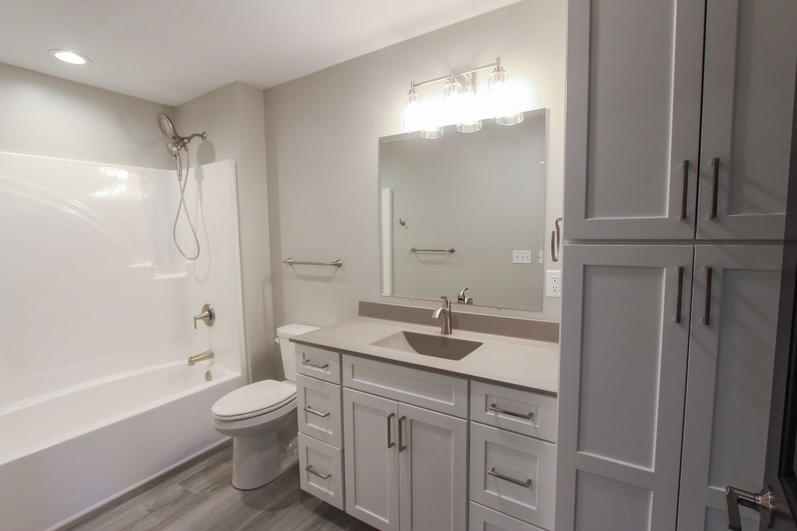 Fairway Place Apartments 8 of 12