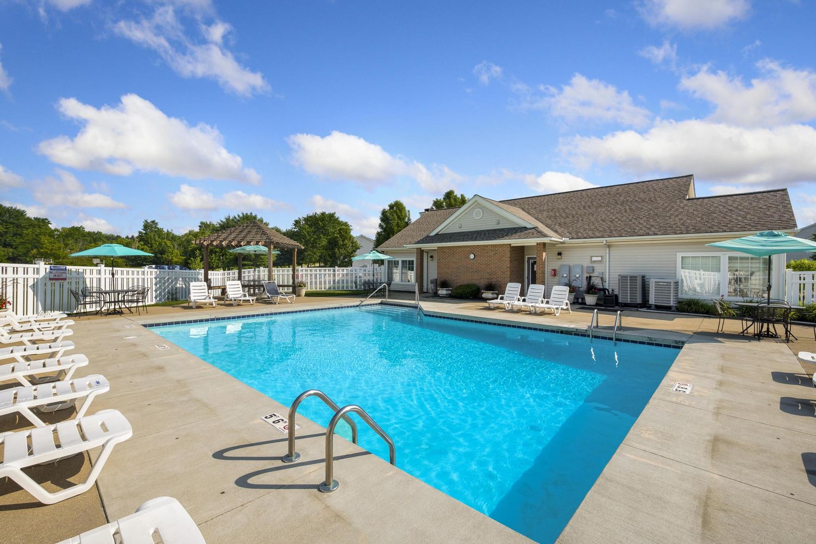Norton Apartment: 3343 Columbia Woods Dr