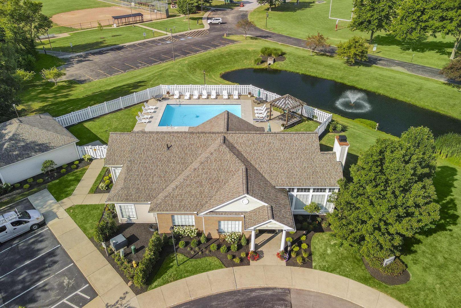 Norton Apartment: 3343 Columbia Woods Dr