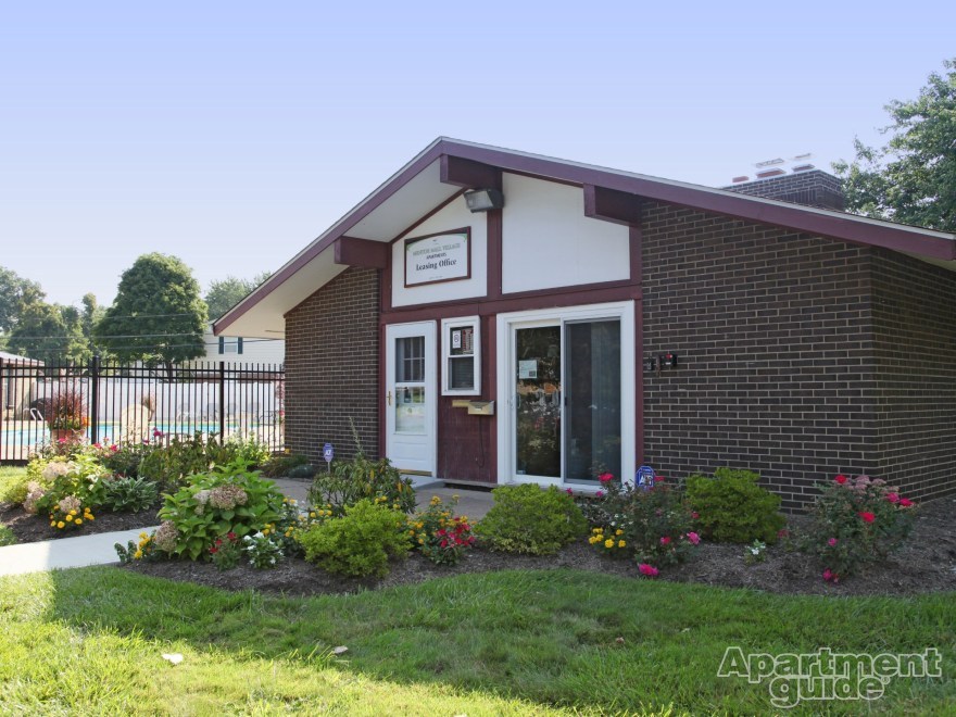 7950 Mentor Ave, Mentor, OH 44060