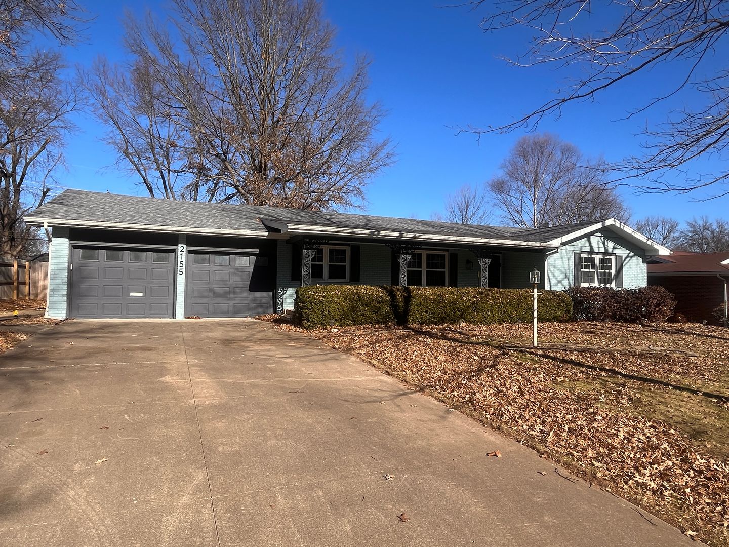 Springfield House: 2155 E. Ridgewood